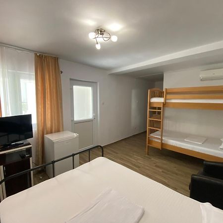 Hotel Casa Ciobi Două Mai Pokój zdjęcie