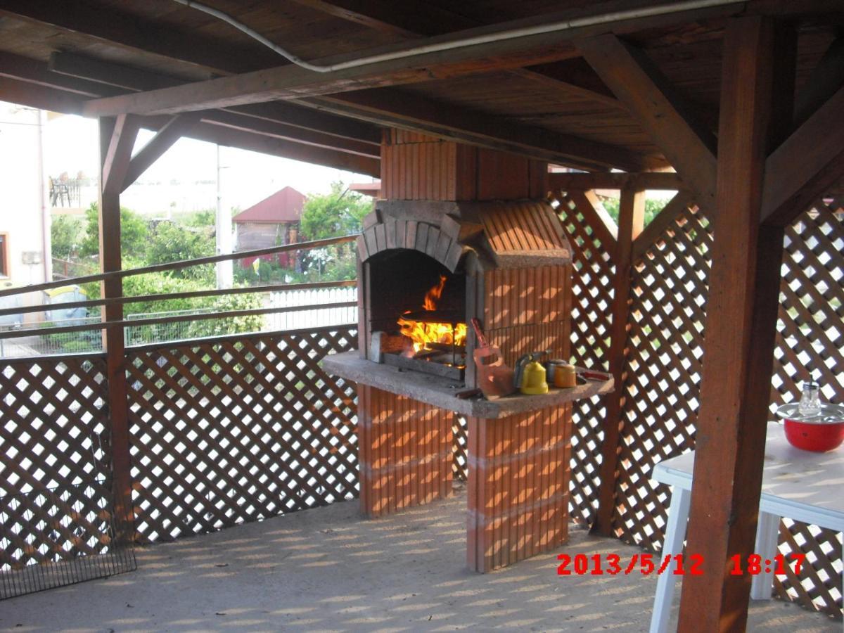Hotel Casa Ciobi Două Mai Zewnętrze zdjęcie